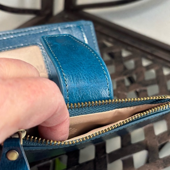 RFID Leather Wallet - Picture 5 of 10